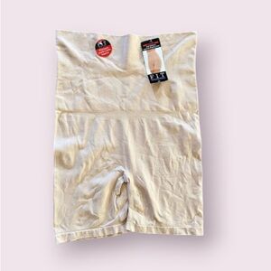 FIT High-Waisted Shapewear Shorts in Nude